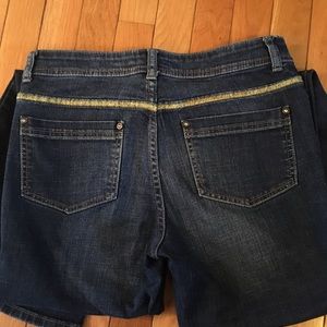 Caché Premium Gold Trim Jeans Size 6